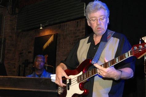 Donald Duck Dunn, Booker T bassist, dies in Tokyo at 70