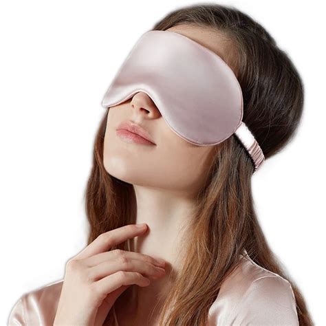 Smooth Upscale Silk Sleep Mask Supple Eye Shade Portable Travel Eyepatch Breathable Rest ...