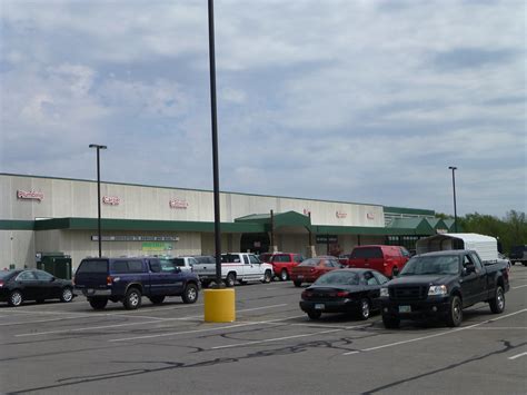 Menards in Mansfield (Ontario), Ohio | Menards is not as wel… | Flickr