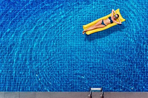 Why Taking a Shorter Vacation Is Better for You | Reader's Digest