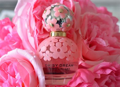 Marc Jacobs Daisy Blush Spring 2016 Collection (11) – The Pink Millennial