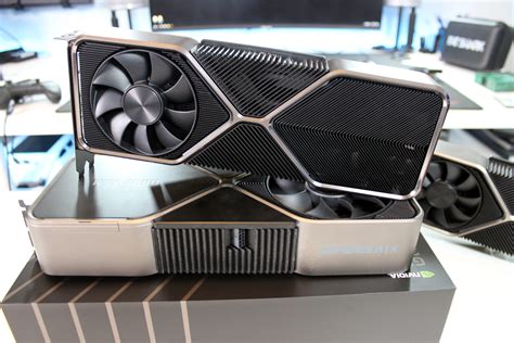 NVIDIA GeForce RTX 3080 Ti 12GB Founders Editions - Pure Titanium