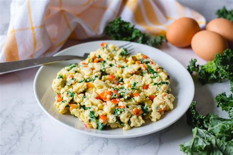 Creamy Veggie Scrambled Eggs | Oh My Veggies