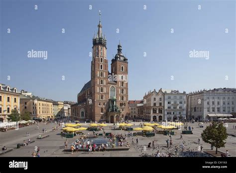 Old town krakow hi-res stock photography and images - Alamy