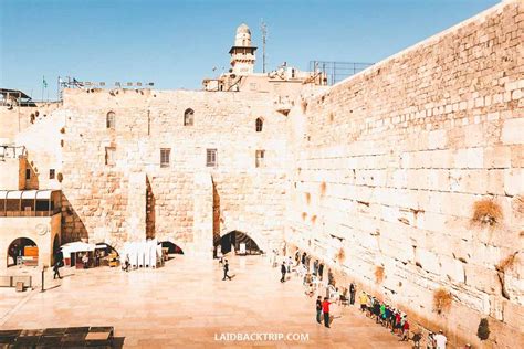 How to Visit the Western Wall in Jerusalem — LAIDBACK TRIP