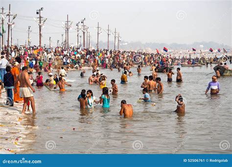 Pilgrims Bathing in the Sangam at Kumbh Mela, Allahabad, India ...