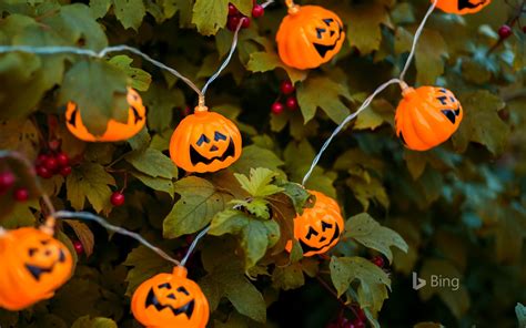 Cute Halloween Lighting Bing Wallpaper 2018 Preview | 10wallpaper.com