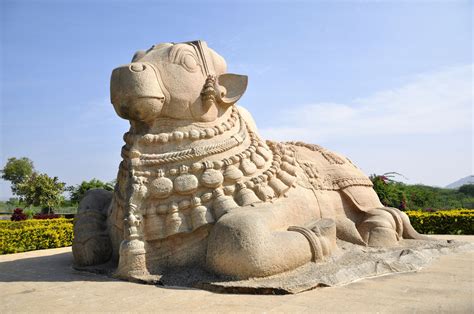 Lepakshi Temple – The Temple with hanging Pillar | Karanataka – Travel ...