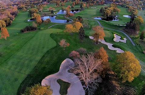 North Shore country Club, Glenview, Illinois - Golf course information and reviews.