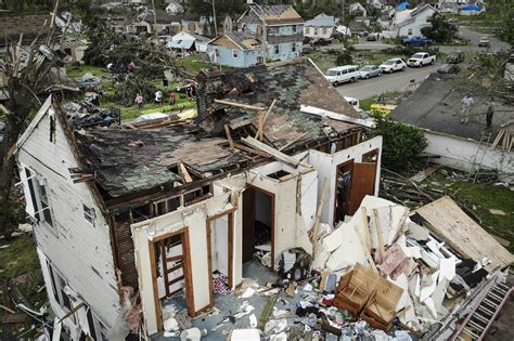 The Latest: NWS confirms 8 tornadoes in Indiana