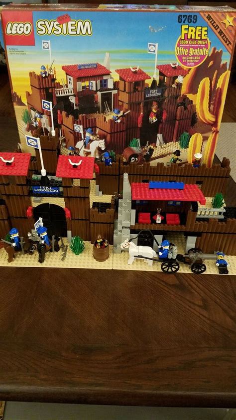 Lego 6769 Western Fort Legoredo Cowboys Set 100% Complete 1996 | Lego, Vintage lego, Lego super ...