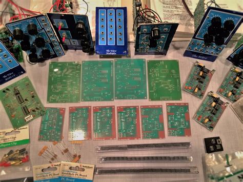 MATRIXSYNTH: Rare Fonitronik Analog EFM 1900 and 3500 Modular Synthesizer Modules, Kits, and Parts