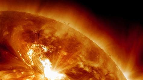 Large solar flare temporarily disrupts radio signals | Corowa Free Press