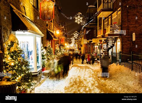 old Quebec city in winter Stock Photo - Alamy