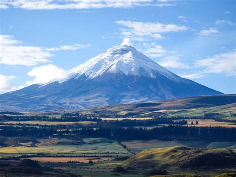 Cotopaxi National Park: Hiking to the Volcano Refuge Without A Tour | Tales From The Lens