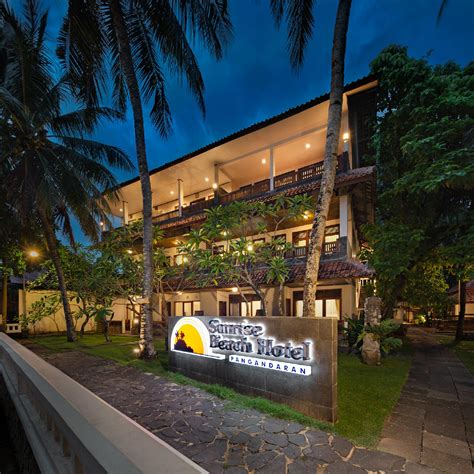 Sunrise Beach Hotel Pangandaran - 2022 Deals