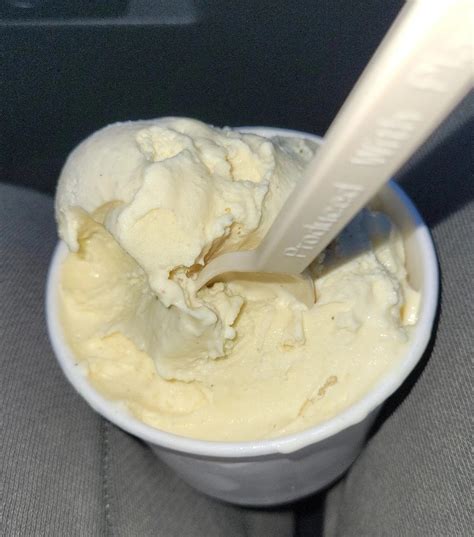 Kawartha Dairy Egg Nog Ice Cream : r/icecream