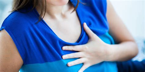 Chest Pain Causes: 9 Causes of Chest Pain You Should Know | SELF