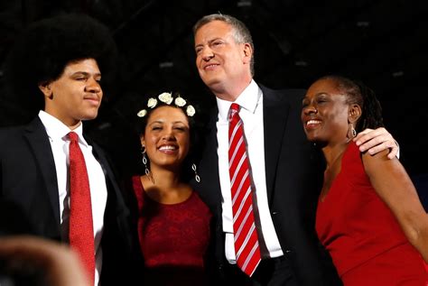 De Blasio family move may depend on school commute