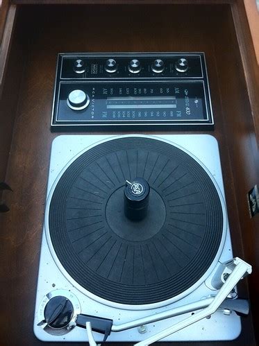 Mid Century Modern RCA Console Stereo | Mid Century Modern R… | Flickr