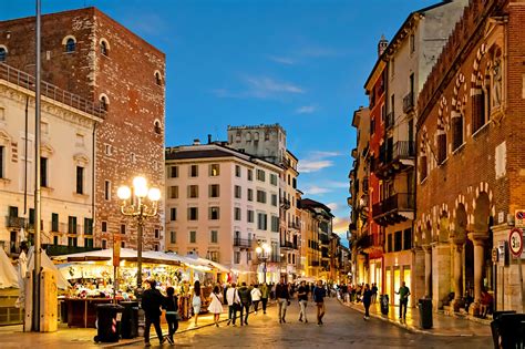 10 Best Things to Do After Dinner in Verona - Where to Go in Verona at Night? – Go Guides