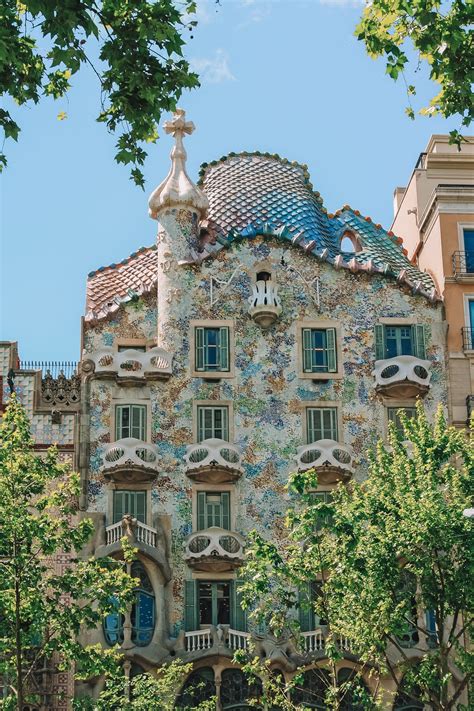 6 Must See Buildings By Gaudi In Barcelona - Hand Luggage Only - Travel ...