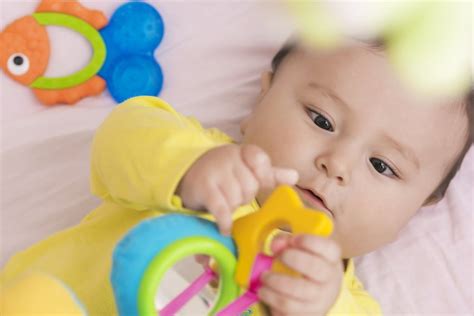 Best Baby Toys for Sensory Development | Best baby toys, Infant ...