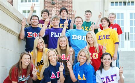 How to Choose a Fraternity or Sorority! - College Blender