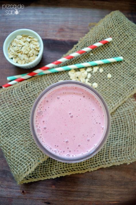 Smoothie de fresa y avena - Pizca de Sabor