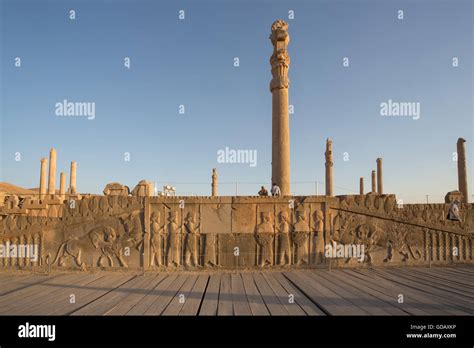 Apadana hi-res stock photography and images - Alamy