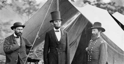 statue-of-abraham-lincoln - Union Military Leaders Pictures - Civil War - HISTORY.com