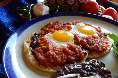 Huevos rancheros - Deliciosi.com