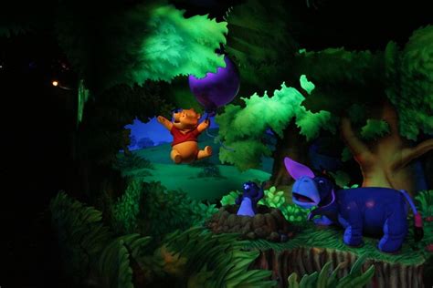 The Many Adventures of Winnie the Pooh Ride Review – Disneyland California