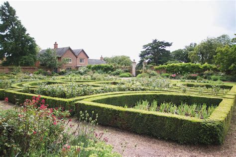 Doddington Hall & Gardens - April Everyday