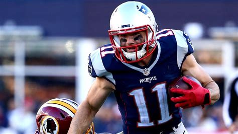 Patriots' Julian Edelman helps stop potential school shooting - NBC Sports