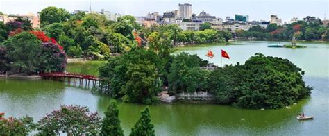 Hoan Kiem Lake & Ngoc Son Temple - Hanoi Attractions