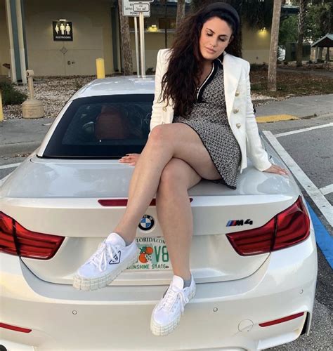 Social Media Influencer Danielle Miller Arrested for Scamming Over ...