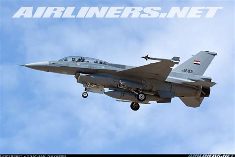 Lockheed Martin F-16 Fighting Falcon - Iraq - Air Force | Aviation ...