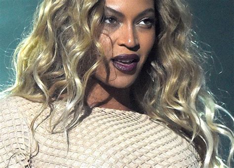 Beyoncé’s Berry Lipstick At Global Citizen — Copy The Look For Fall – Hollywood Life