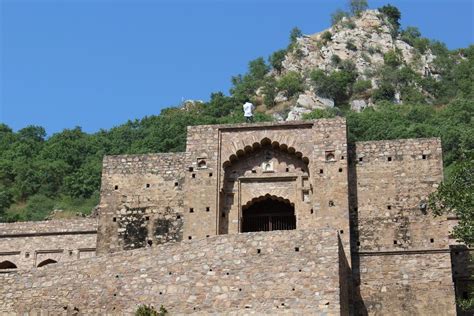 Bhangarh Fort- Where History is still Mystery - Tripoto