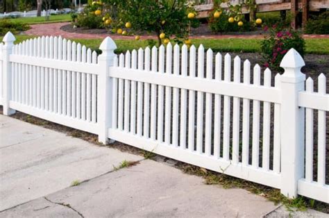 Best White Picket Fence Ideas, Designs, Pictures in 2021 | Own The Yard | Fence design, White ...