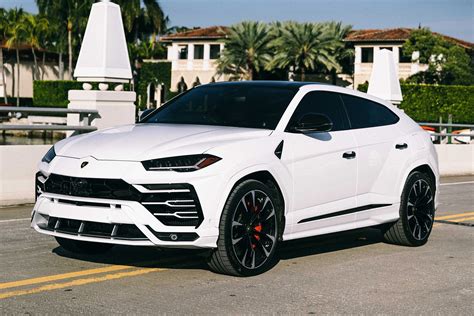 Lamborghini Urus White - Rides Exotics - Contact Us To Know More