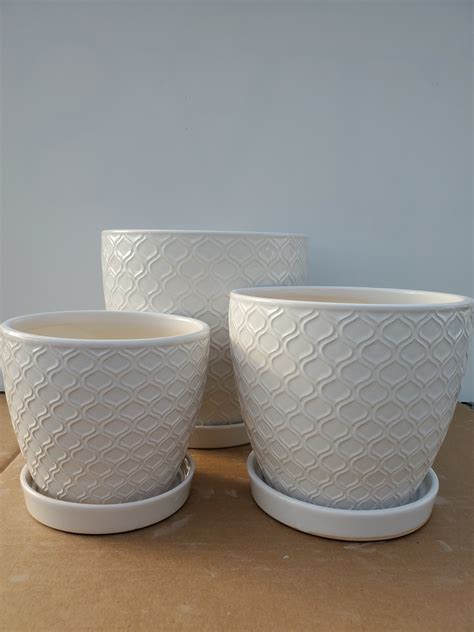 Ceramic Pot With Saucer White Lattice - Dutch Growers Saskatoon