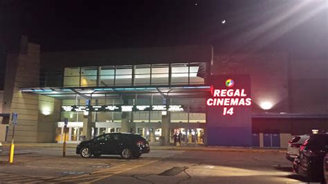 Movie Theater «Regal Cinemas Bellingham 14», reviews and photos, 259 ...