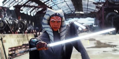 What Lightsaber Form Does Ahsoka Tano Use?