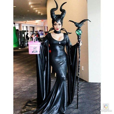 Disney's Maleficent At 2015 Sci-fi film festival.... #maleficent #cosplay #supershowgirlcosplay ...