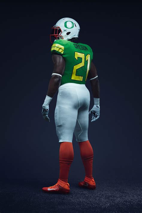 University of Oregon "Once a Duck" Football Uniforms - Nike News