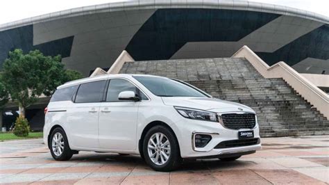 Kia Sedona 2020: Giá lăn bánh, đánh giá & trải nghiệm thực tế