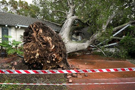 California storm: Tornado warnings near San Diego after floods ...