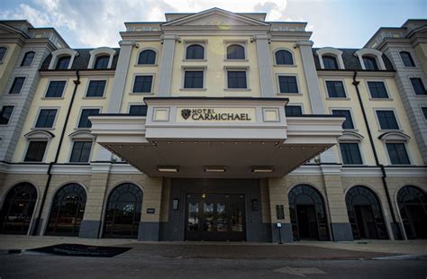 Photo gallery: The $58.5 million Hotel Carmichael opens in Carmel – Indianapolis Business Journal